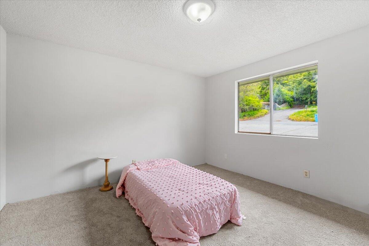 370 Blue Lake Boulevard