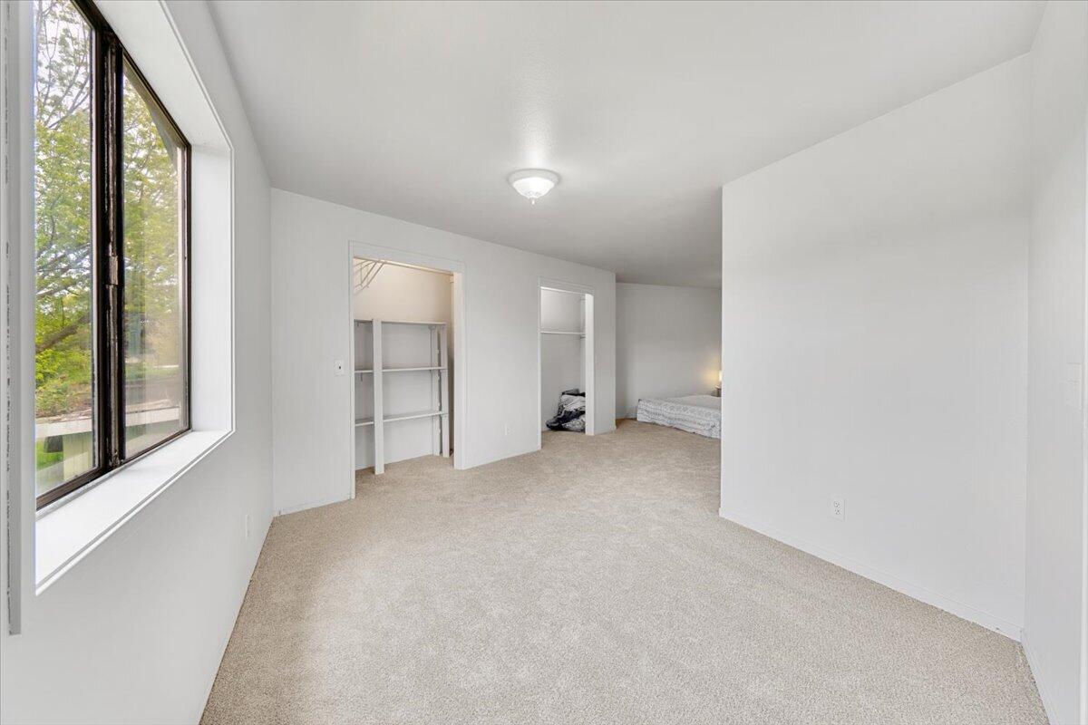 370 Blue Lake Boulevard