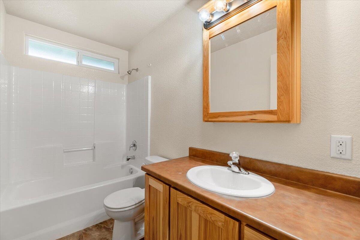 1978 Elmwood Place, McKinleyville