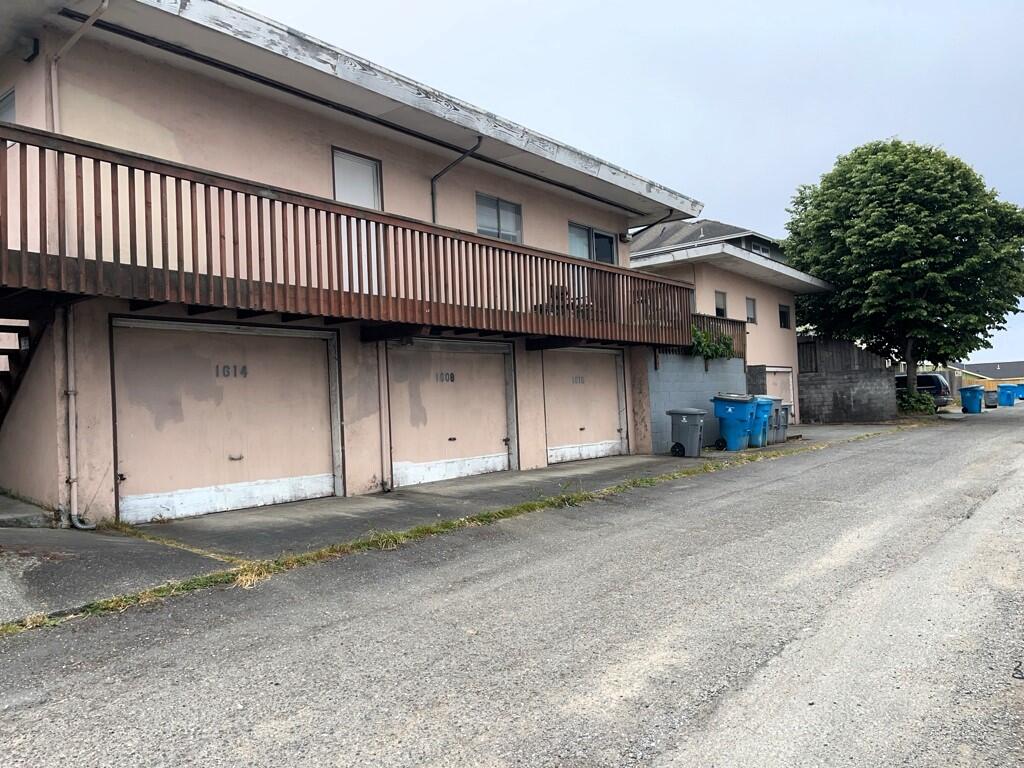 1604-1618 Allard Street