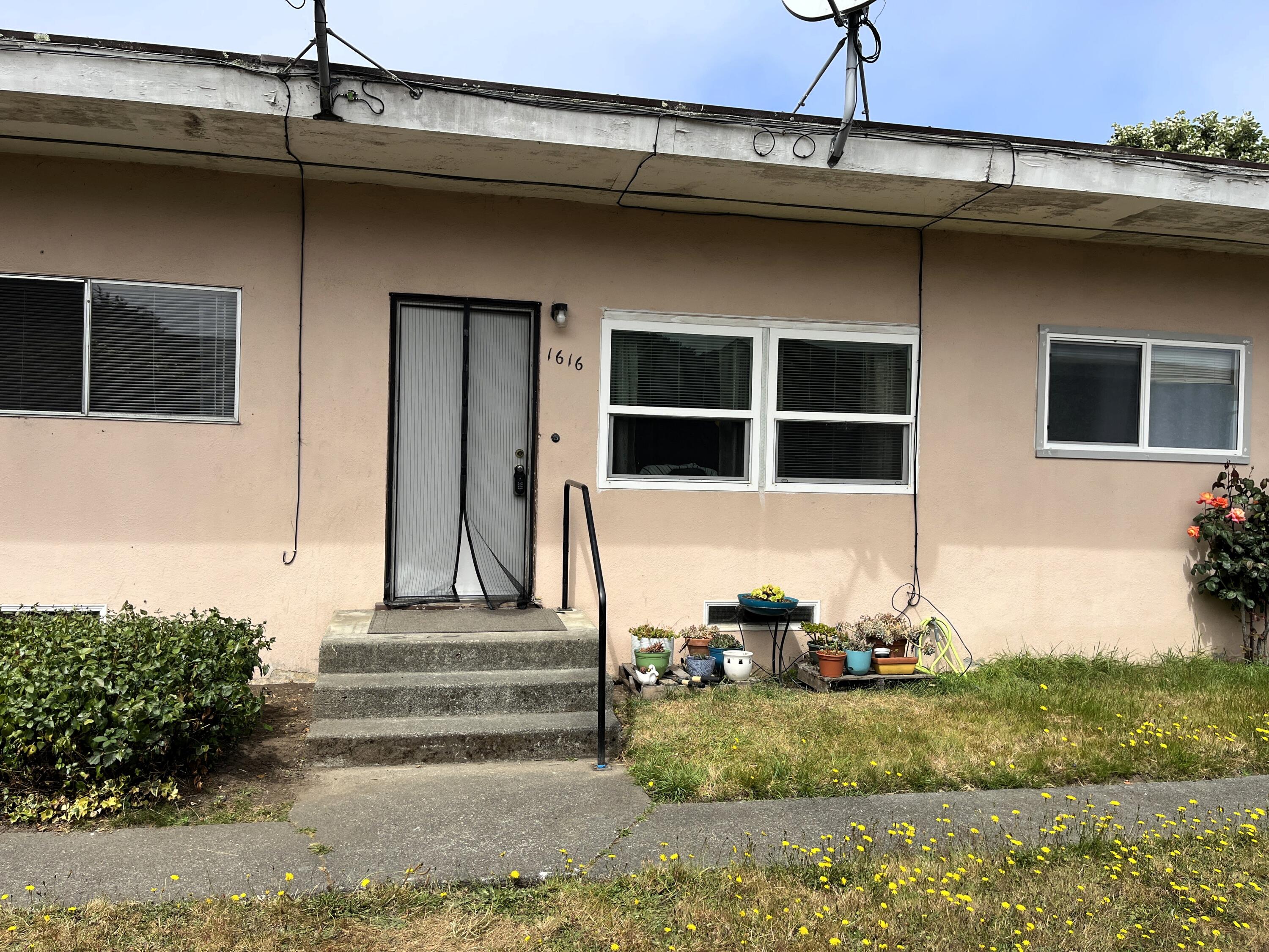 1604-1618 Allard Street