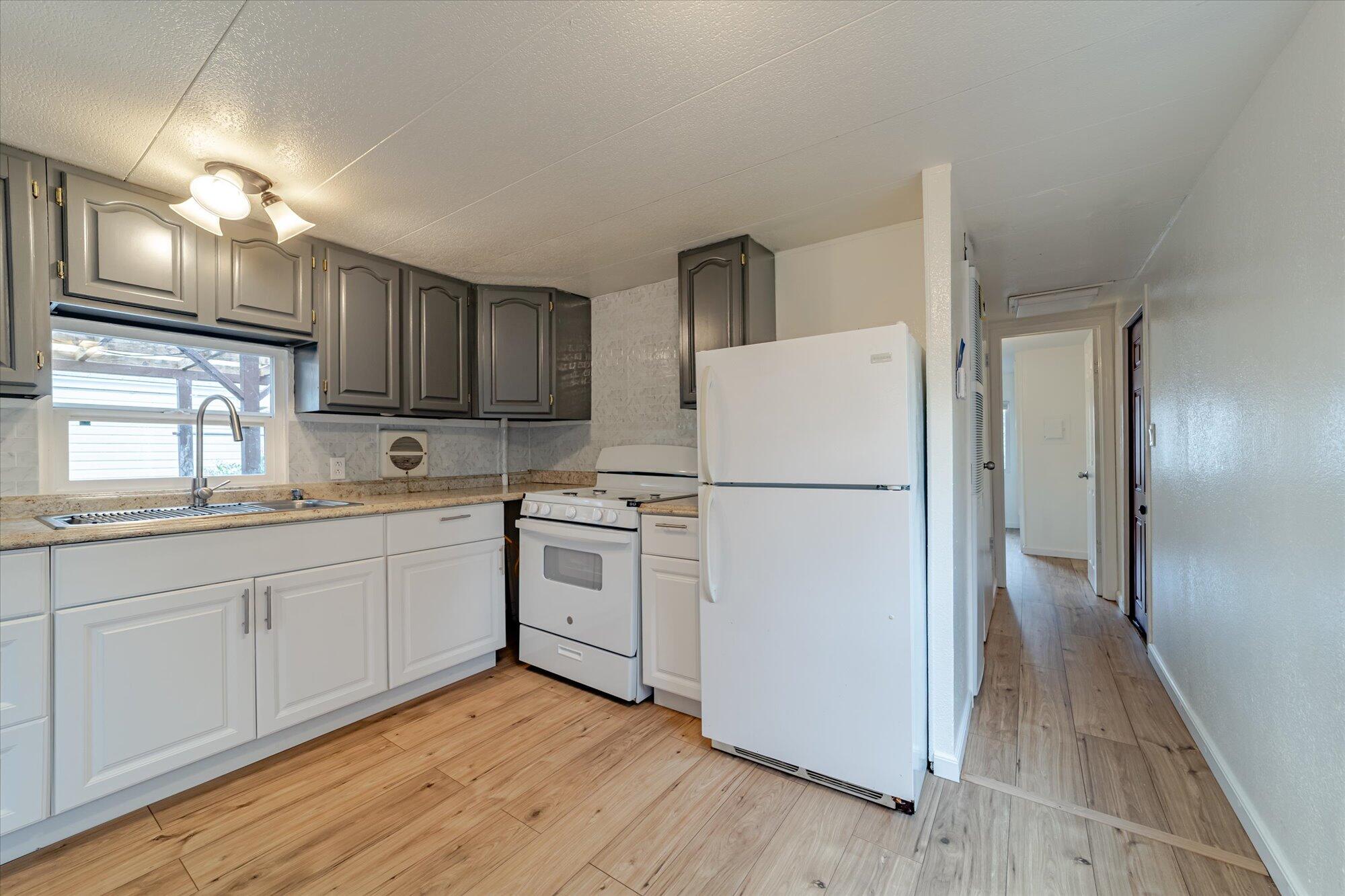 5028 Ponderosa Way, 112