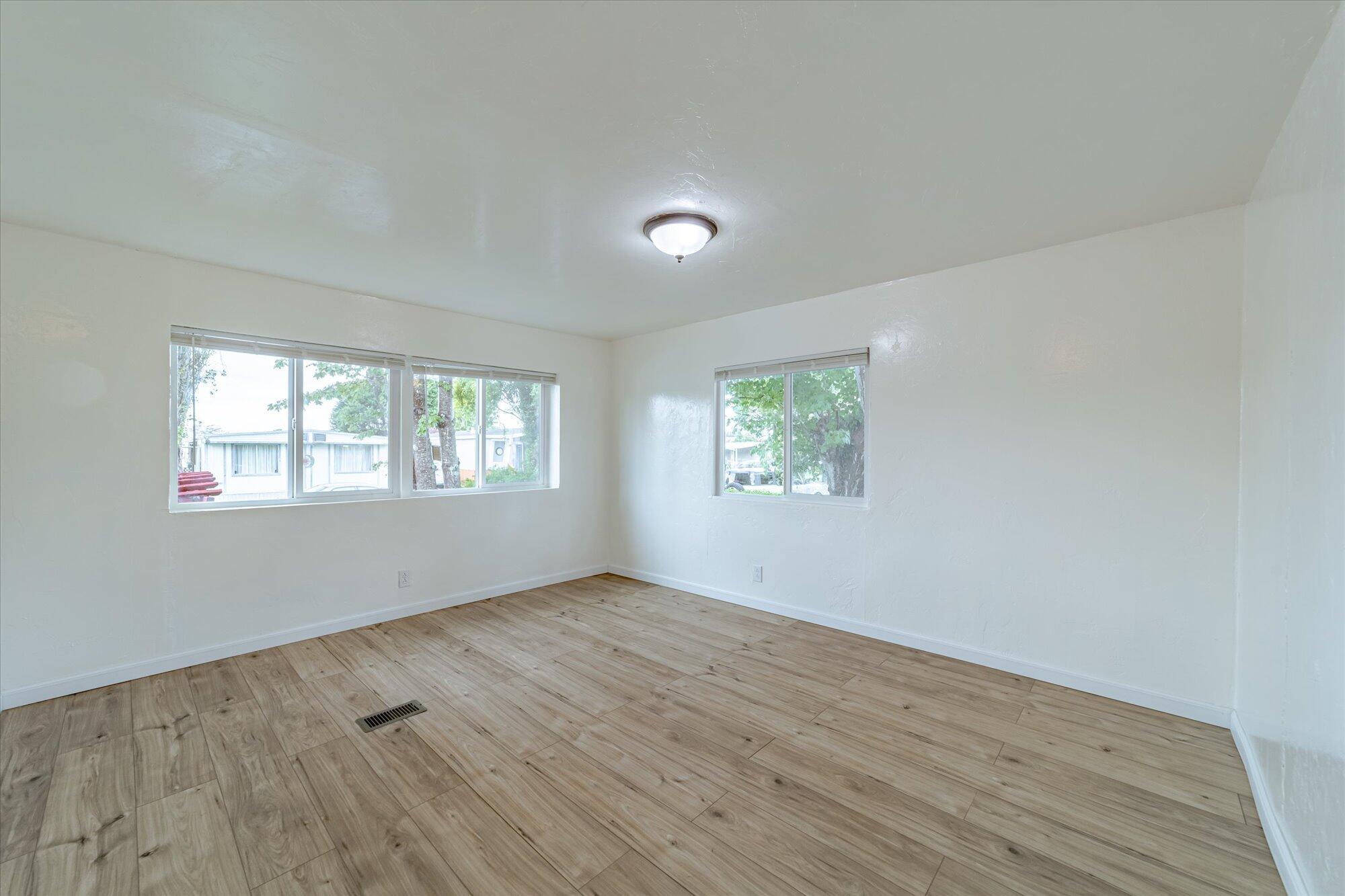 5028 Ponderosa Way, 112