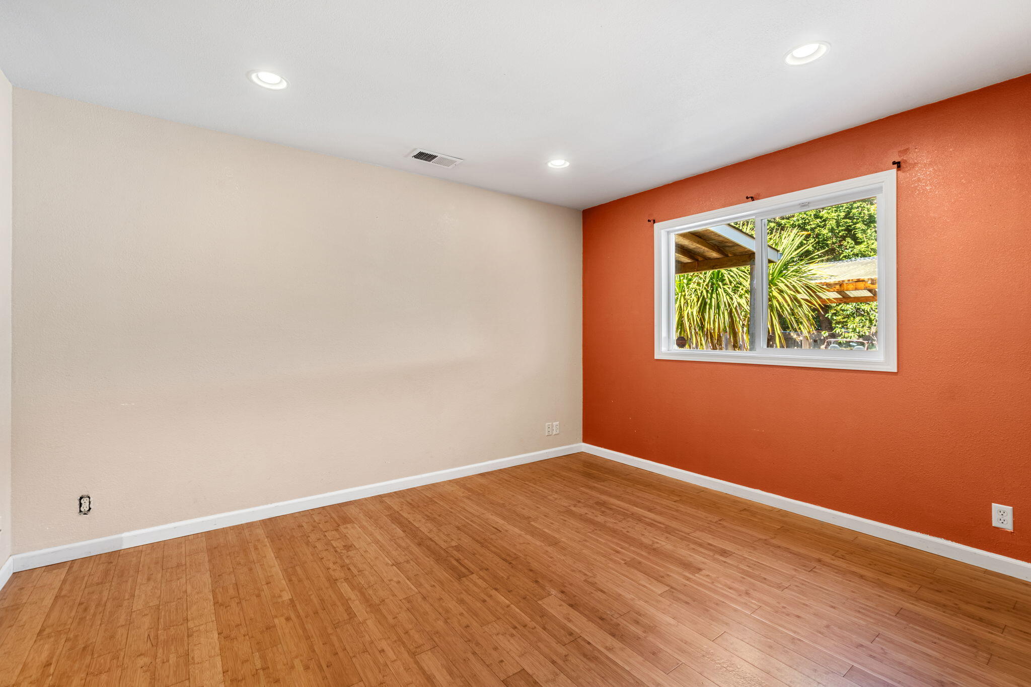 1957 Gage Lane, Eureka