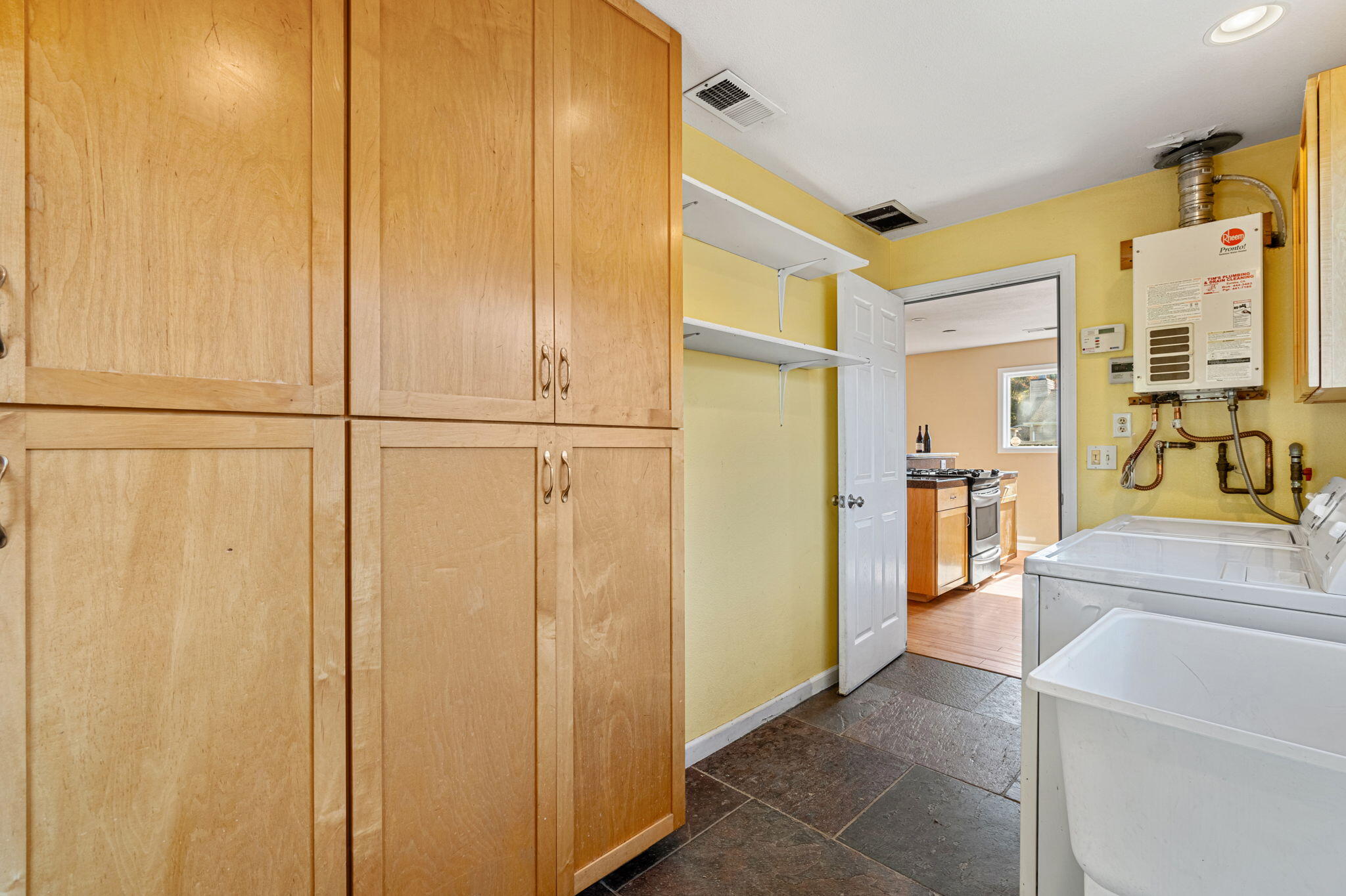 1957 Gage Lane, Eureka