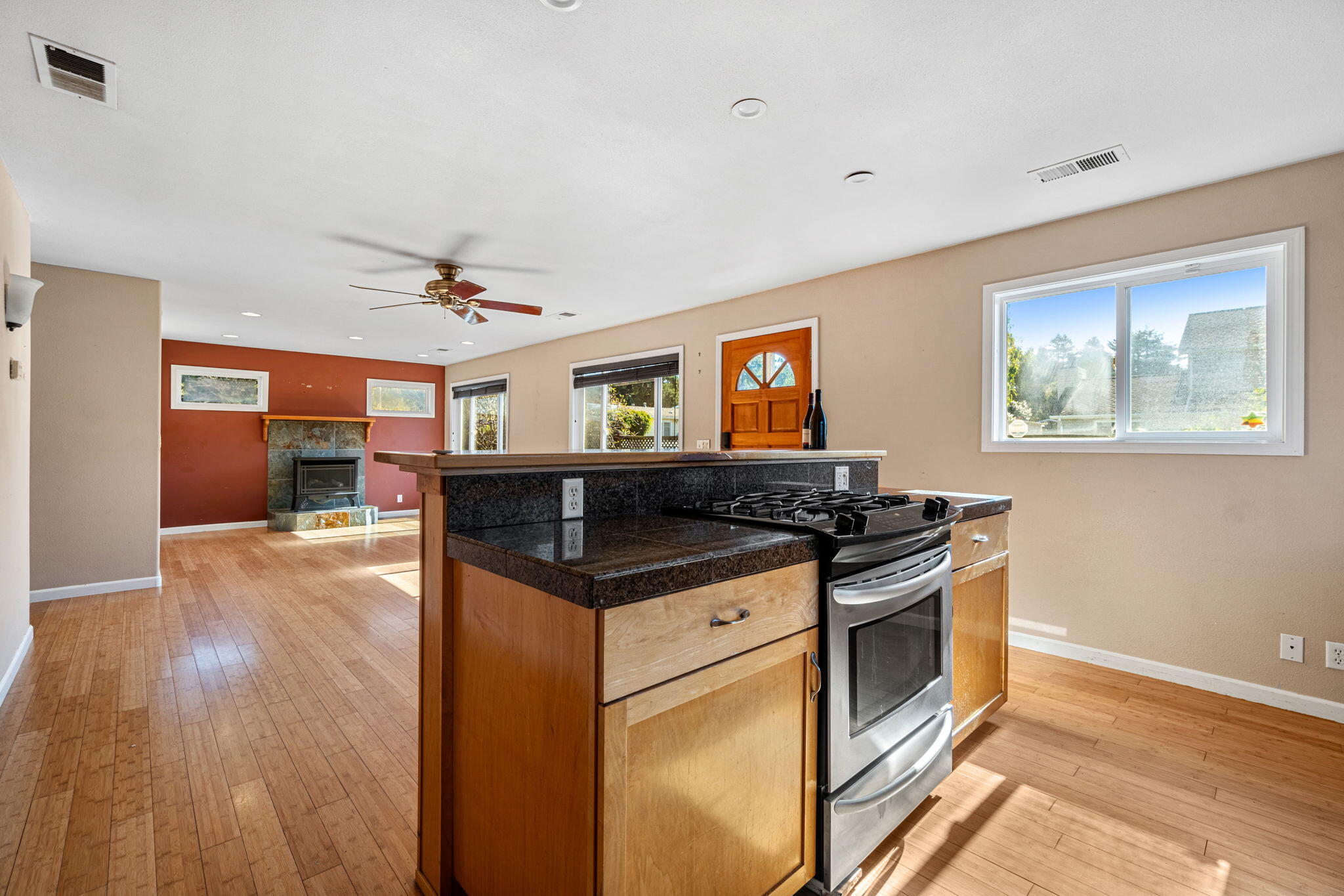 1957 Gage Lane, Eureka