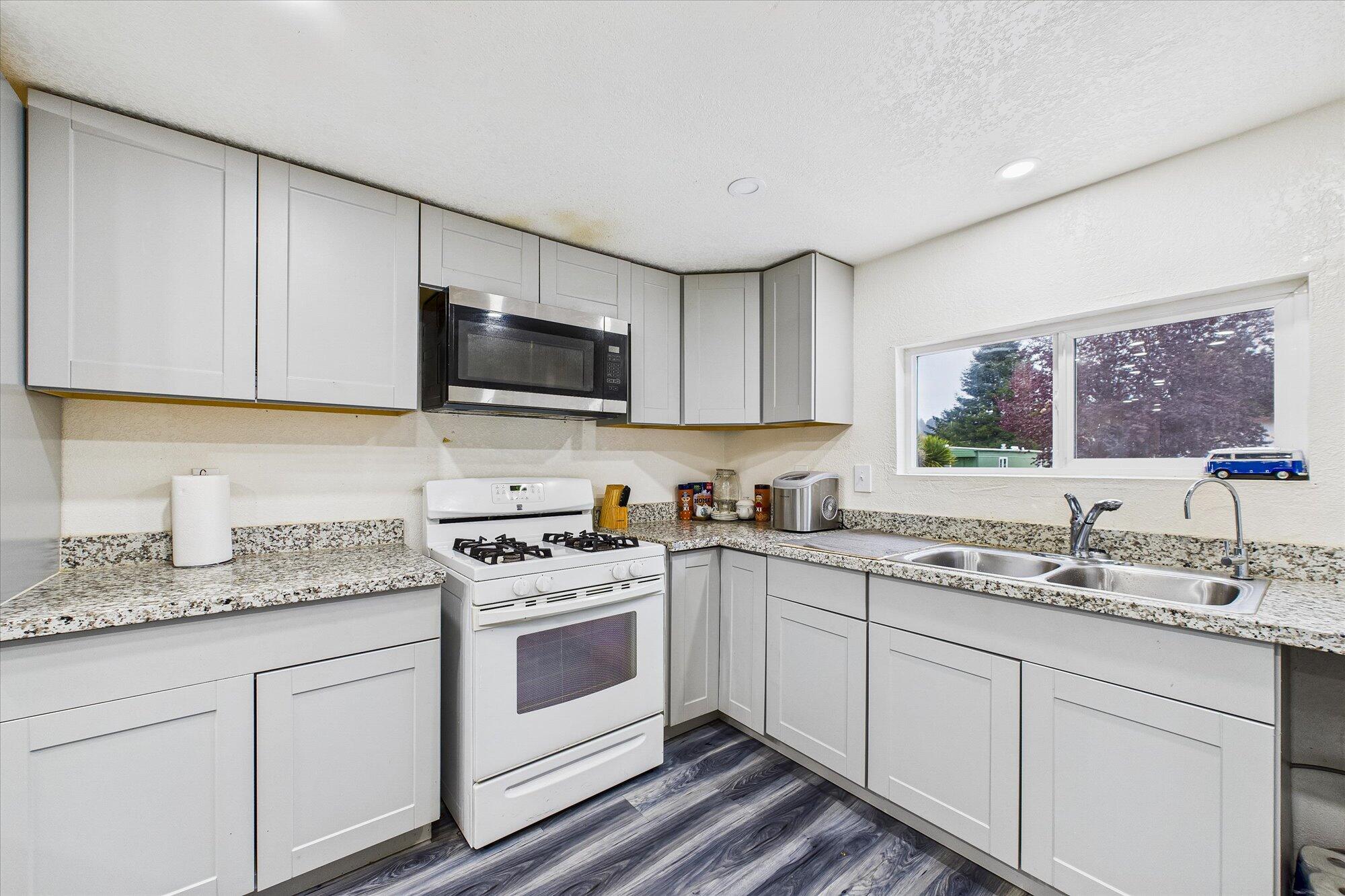 4965 Monterey Drive 131