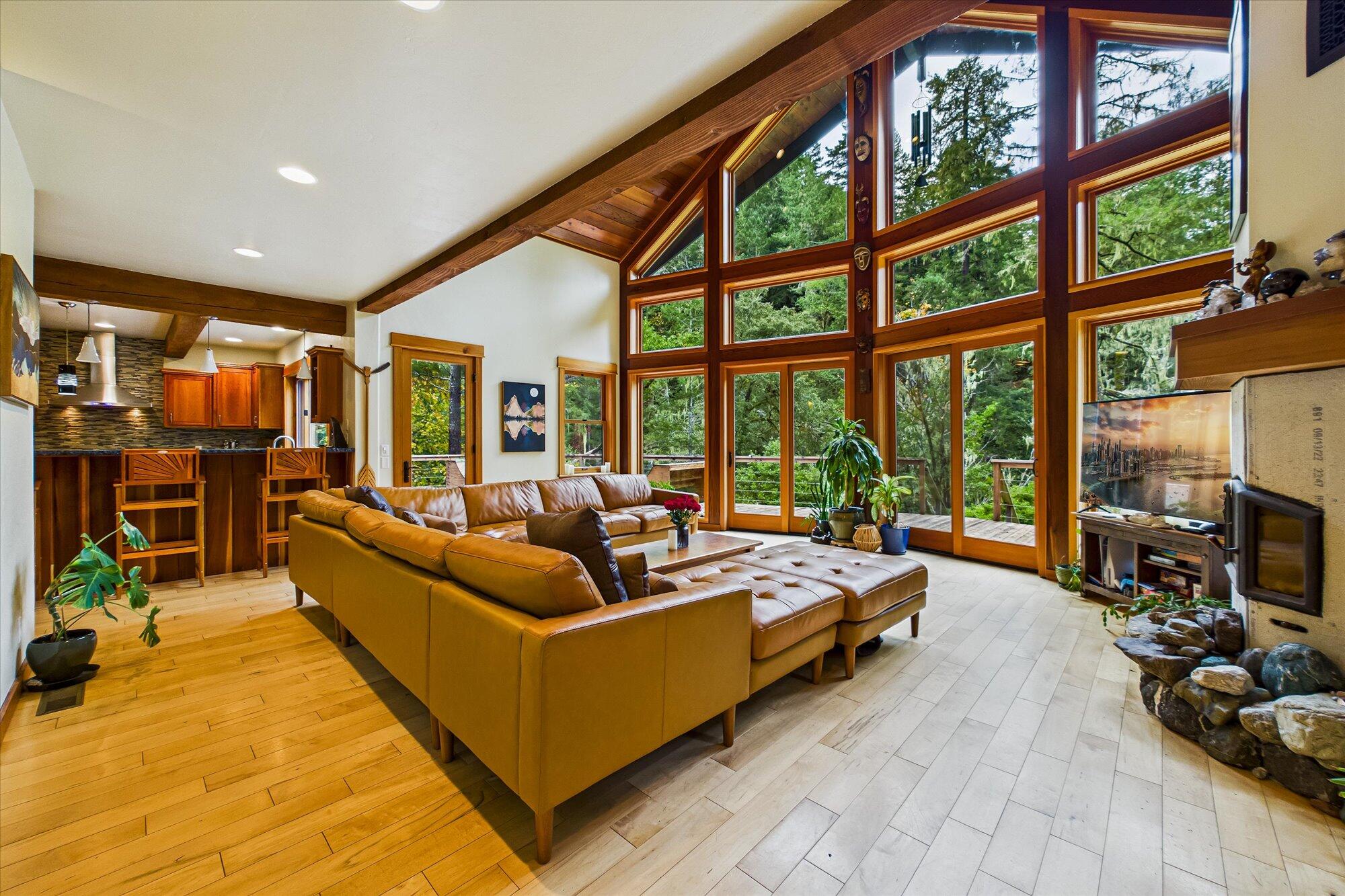 8521 Butler Valley Road