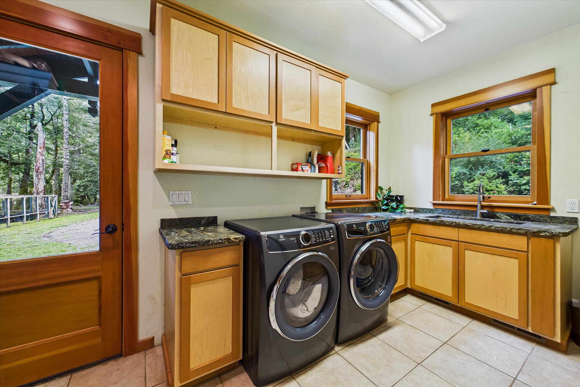 8521 Butler Valley Road