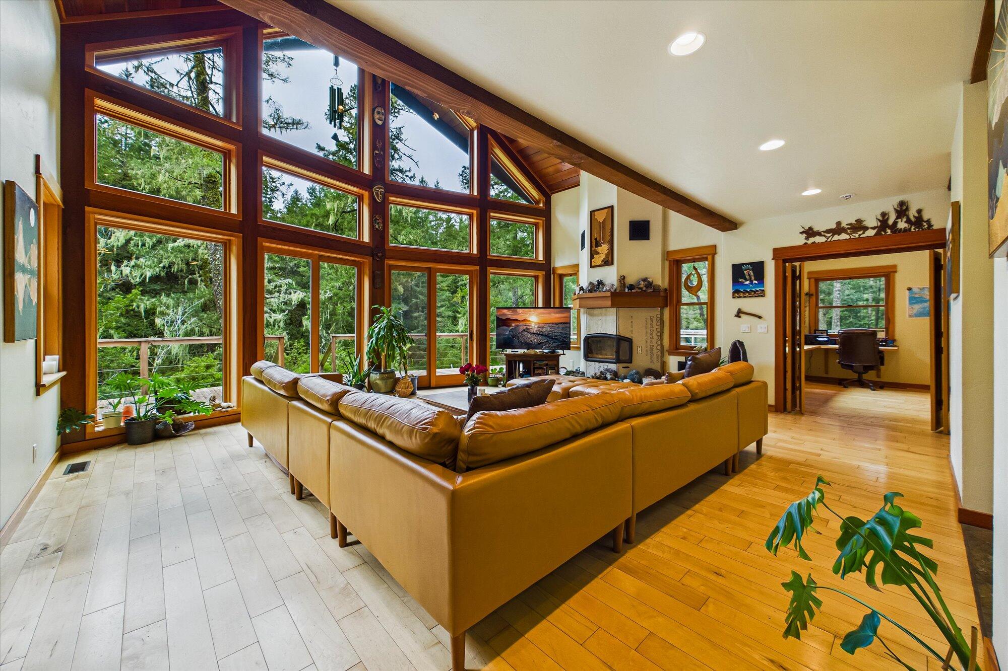 8521 Butler Valley Road