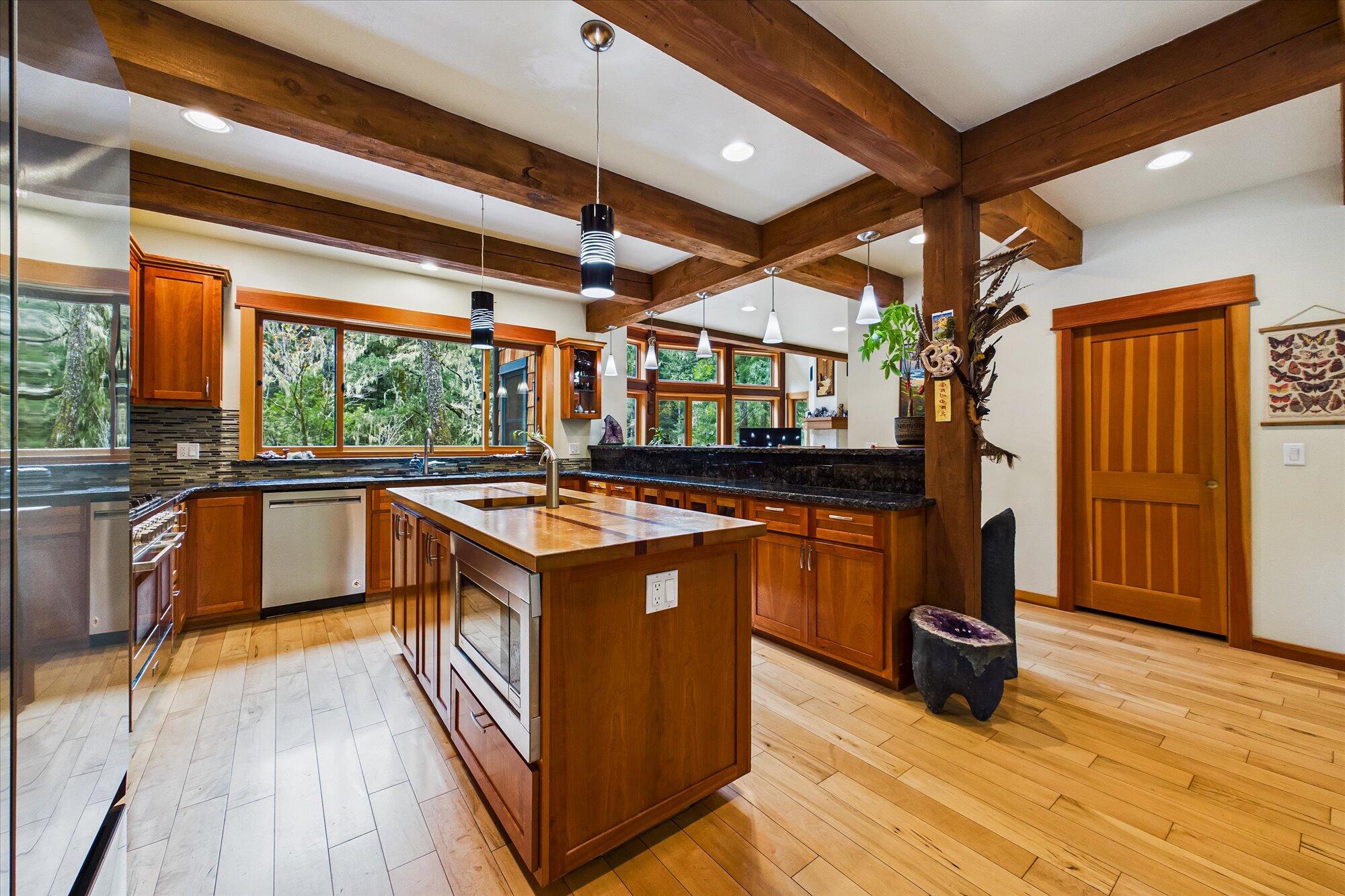 8521 Butler Valley Road