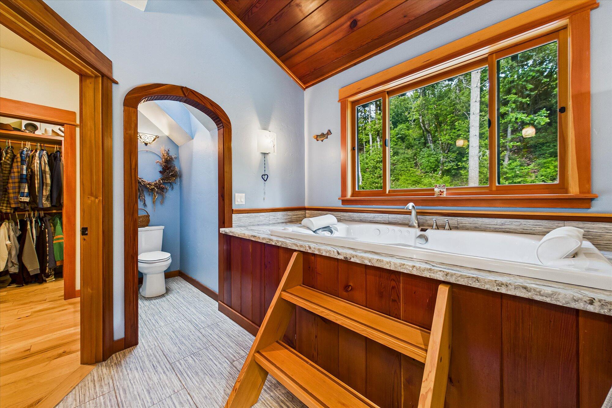 8521 Butler Valley Road