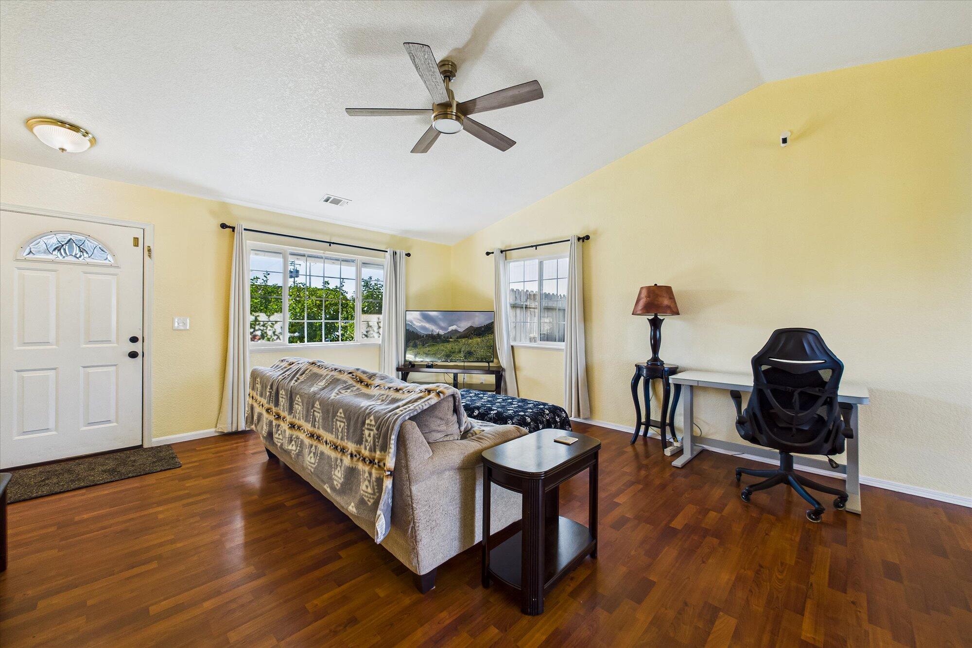 1305 Hedge Rose Court, McKinleyville