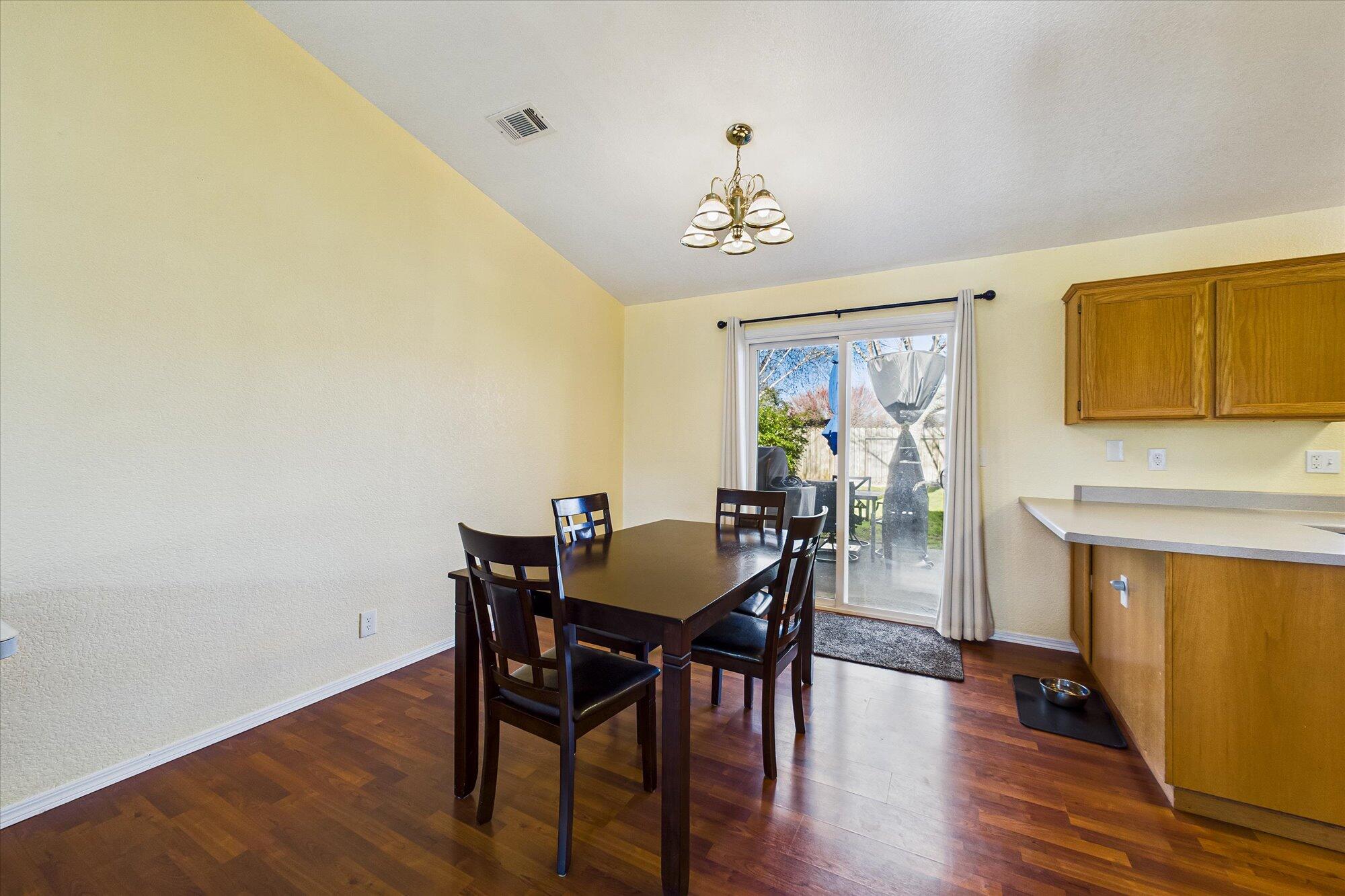 1305 Hedge Rose Court, McKinleyville