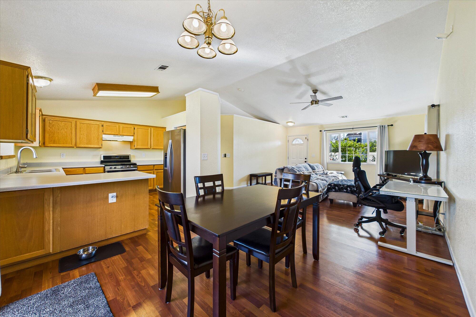 1305 Hedge Rose Court, McKinleyville