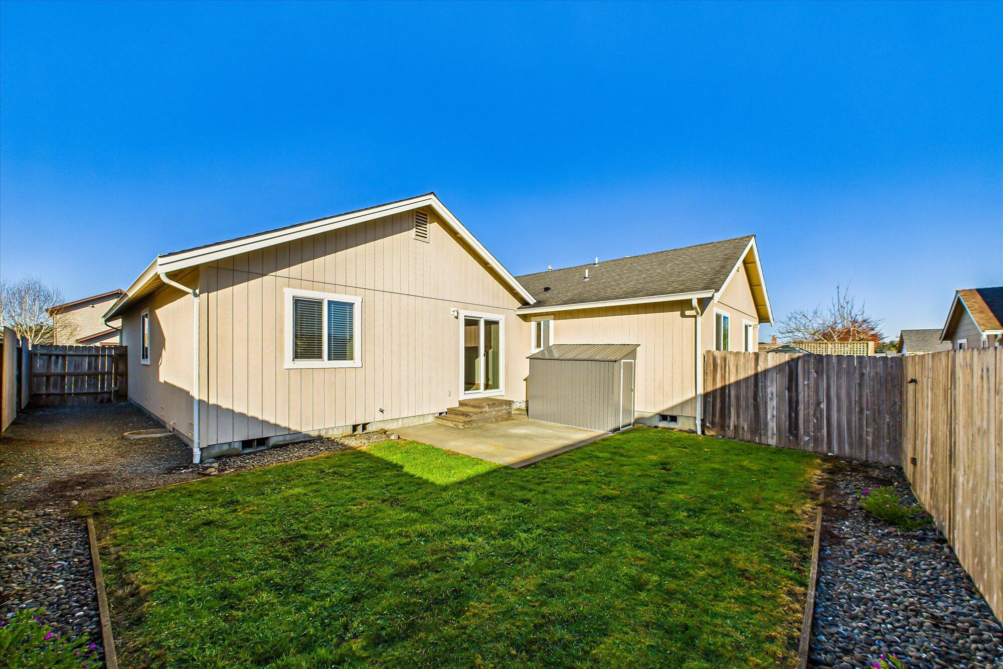 1695-1697 Oakdale Drive Drive, McKinleyville