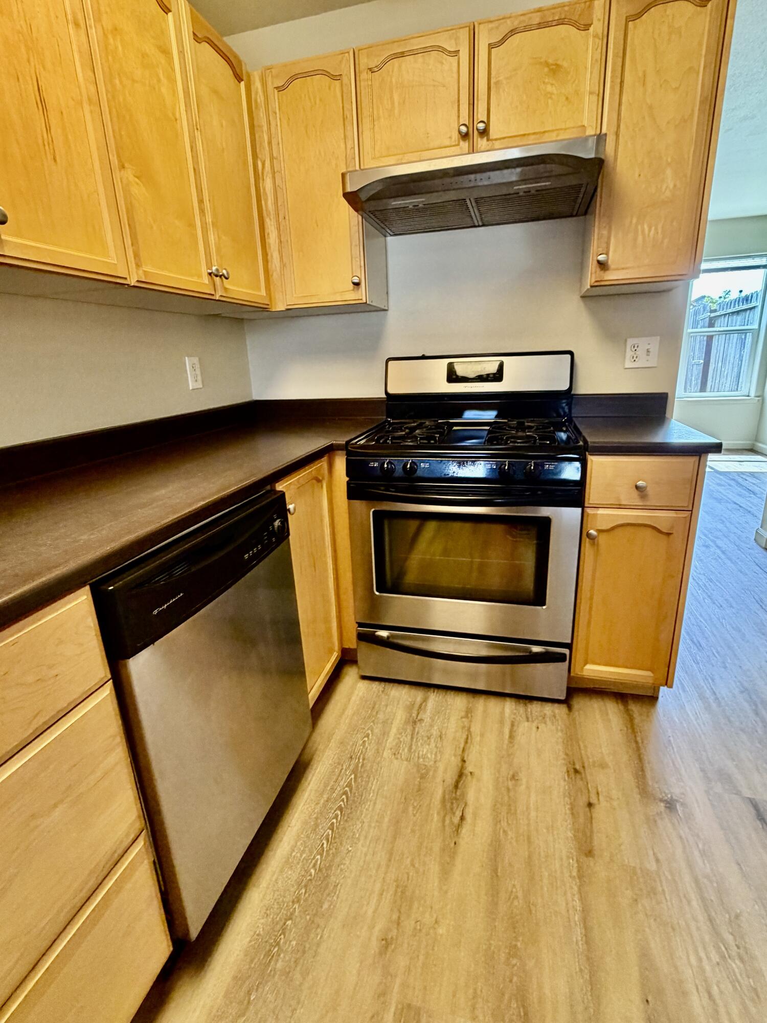954 Courtyard Circle