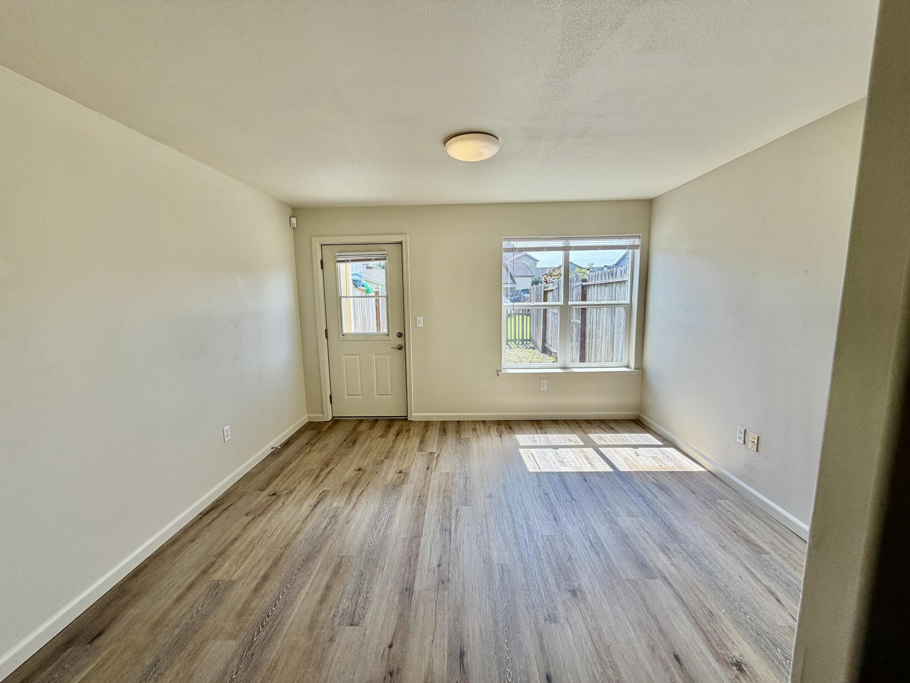 954 Courtyard Circle