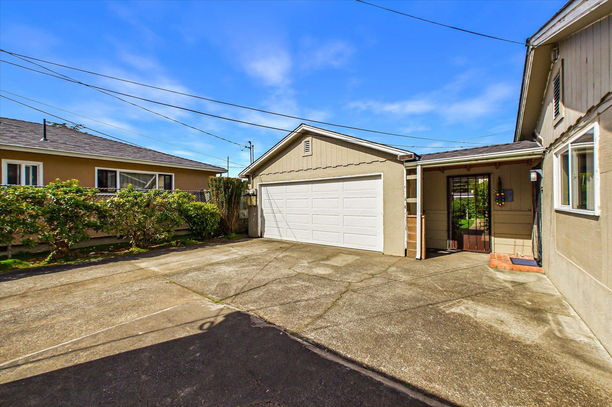 2467 Fern Street