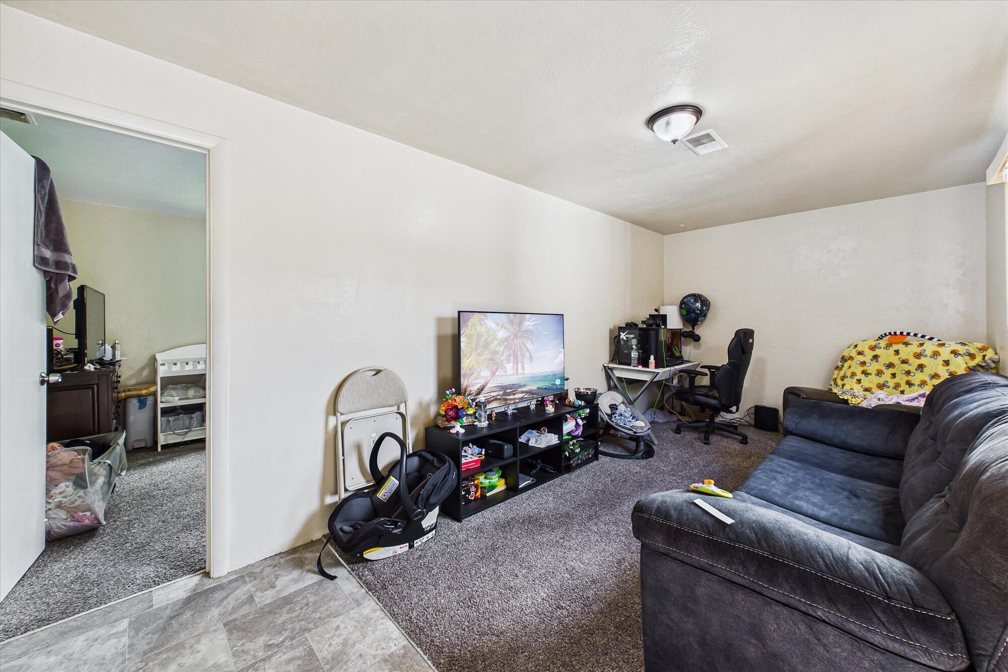 2467 Fern Street
