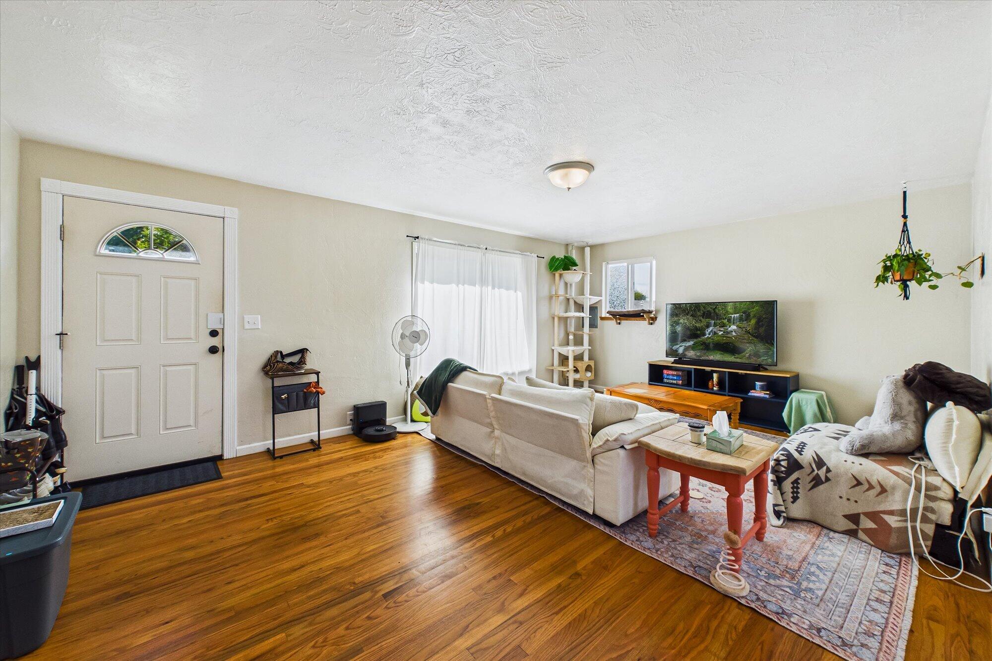 2467 Fern Street