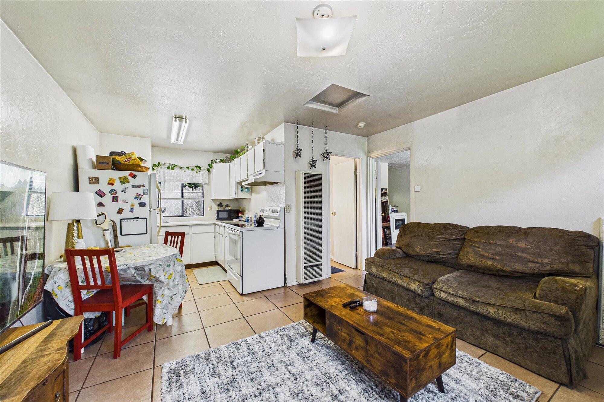2467 Fern Street