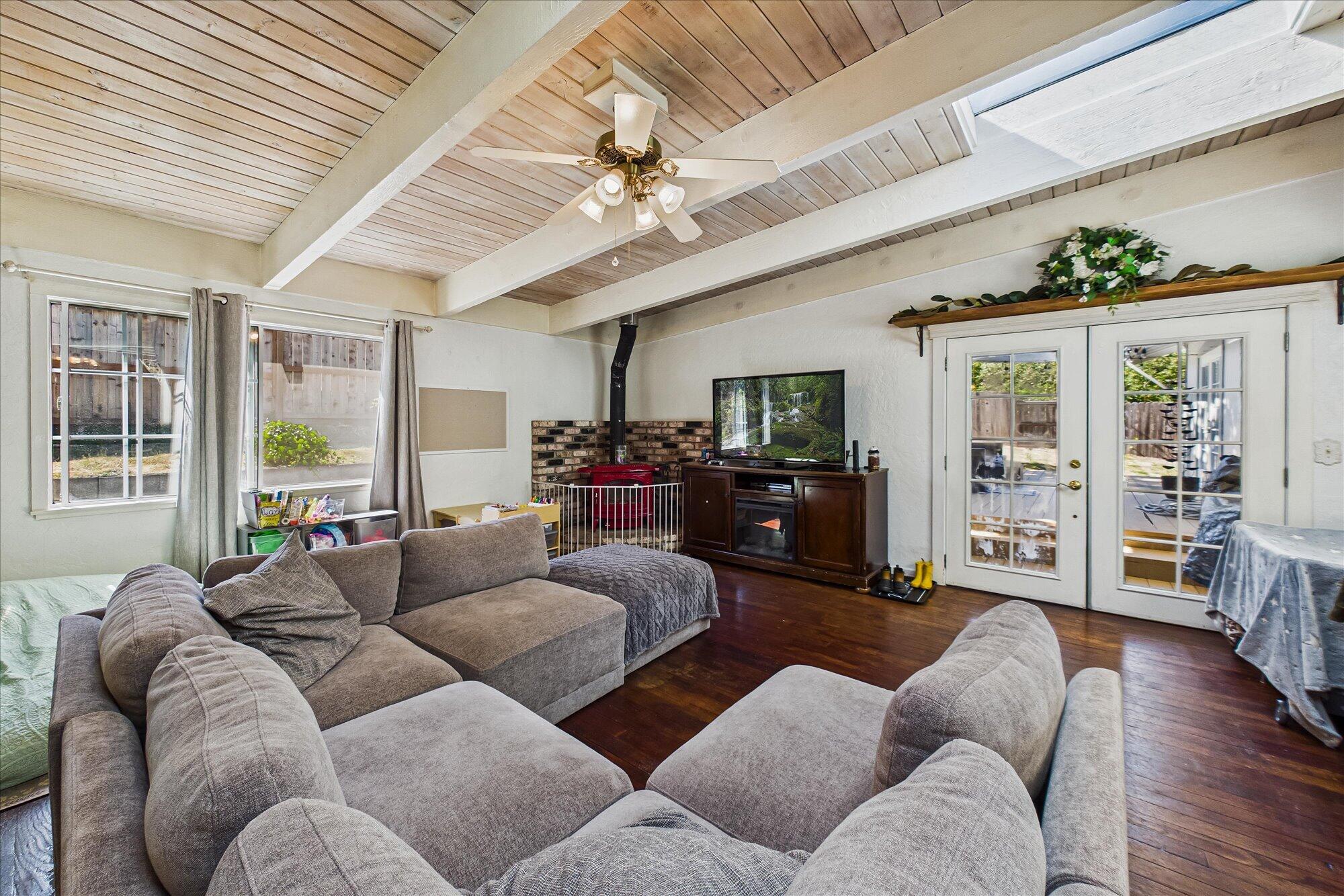725 Walnut Drive
