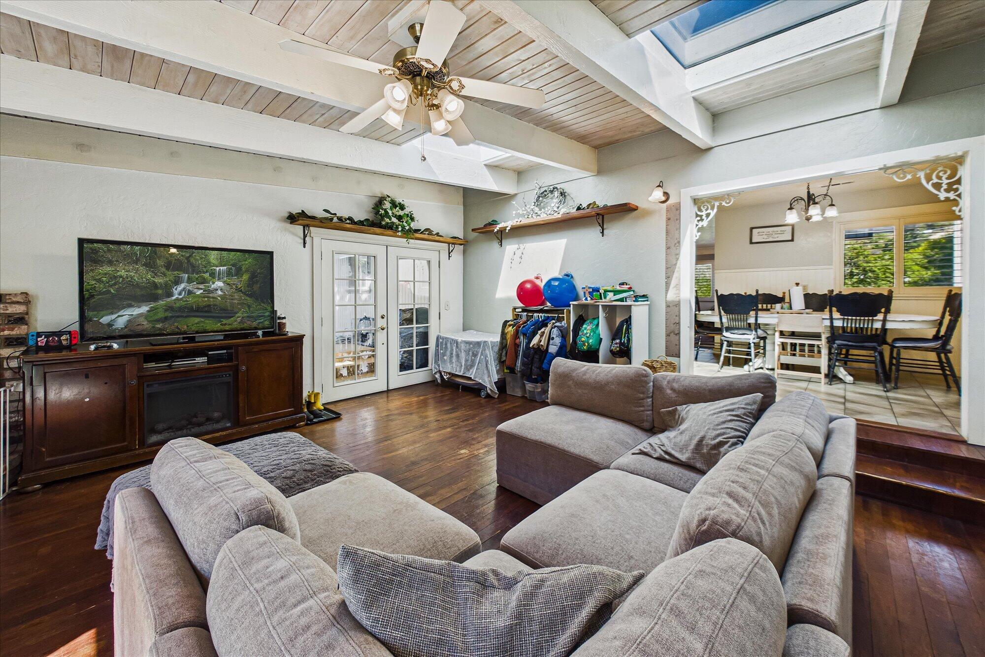 725 Walnut Drive