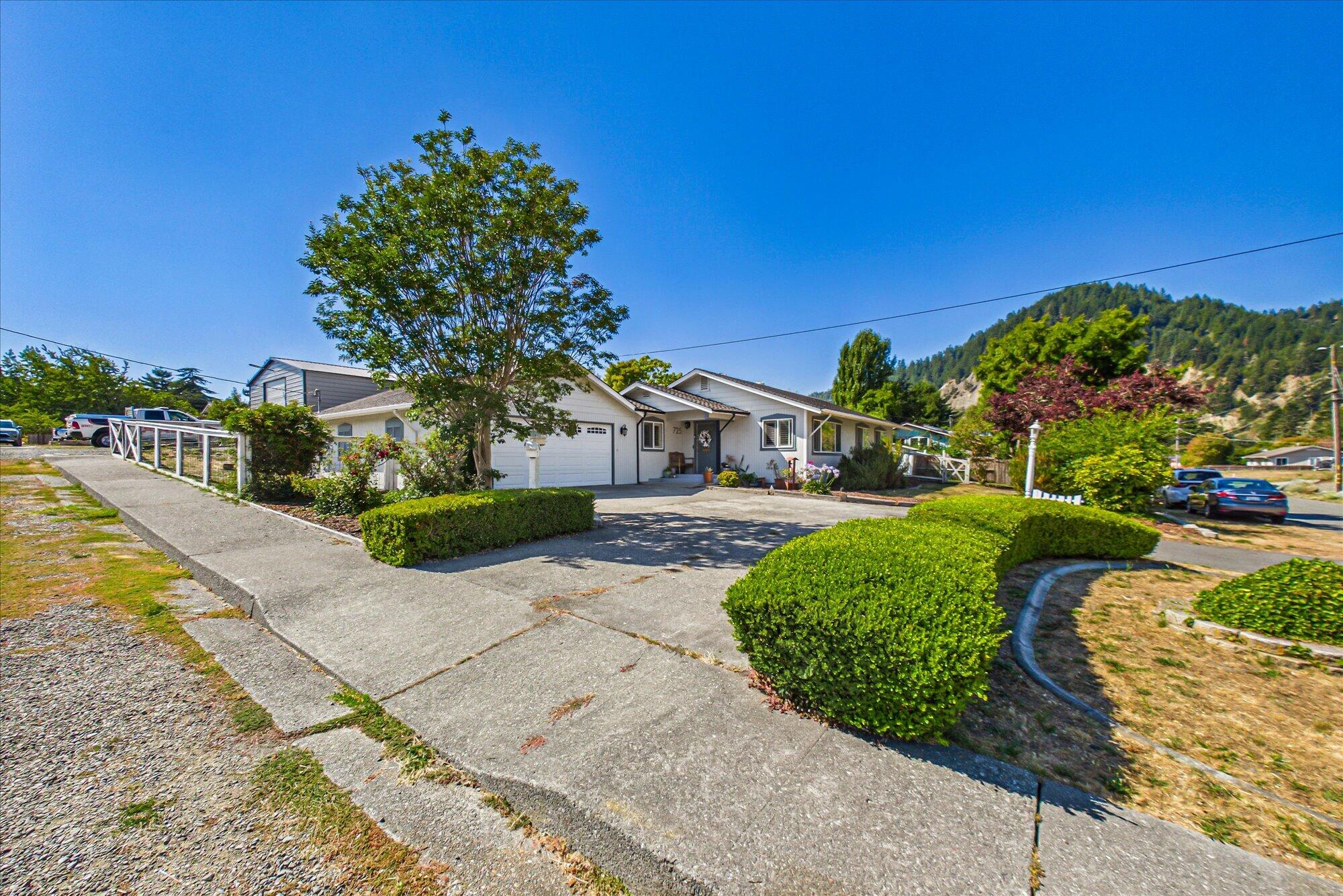 725 Walnut Drive