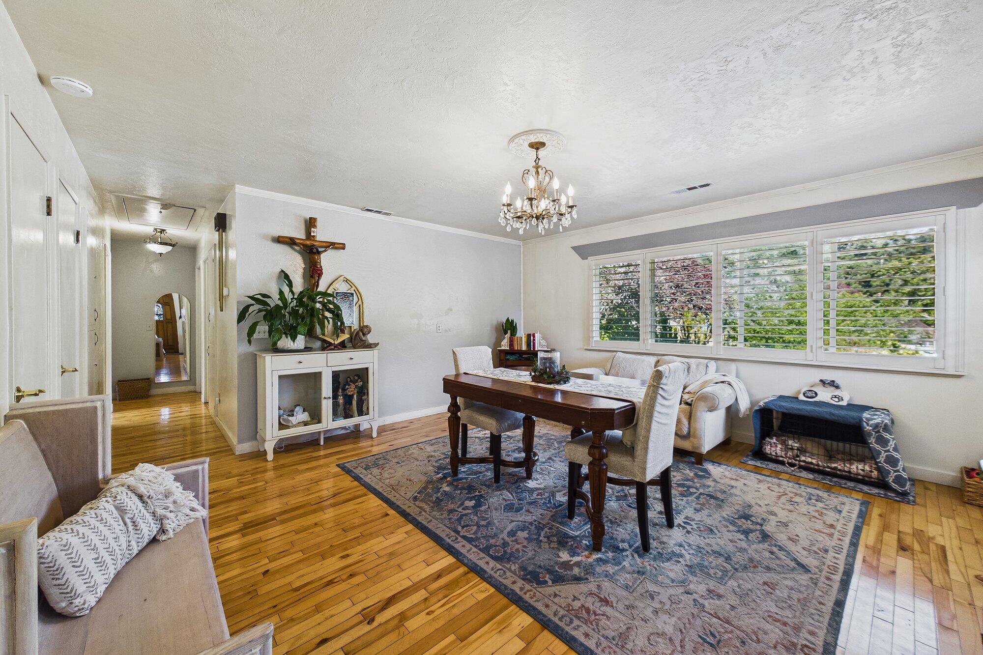 725 Walnut Drive