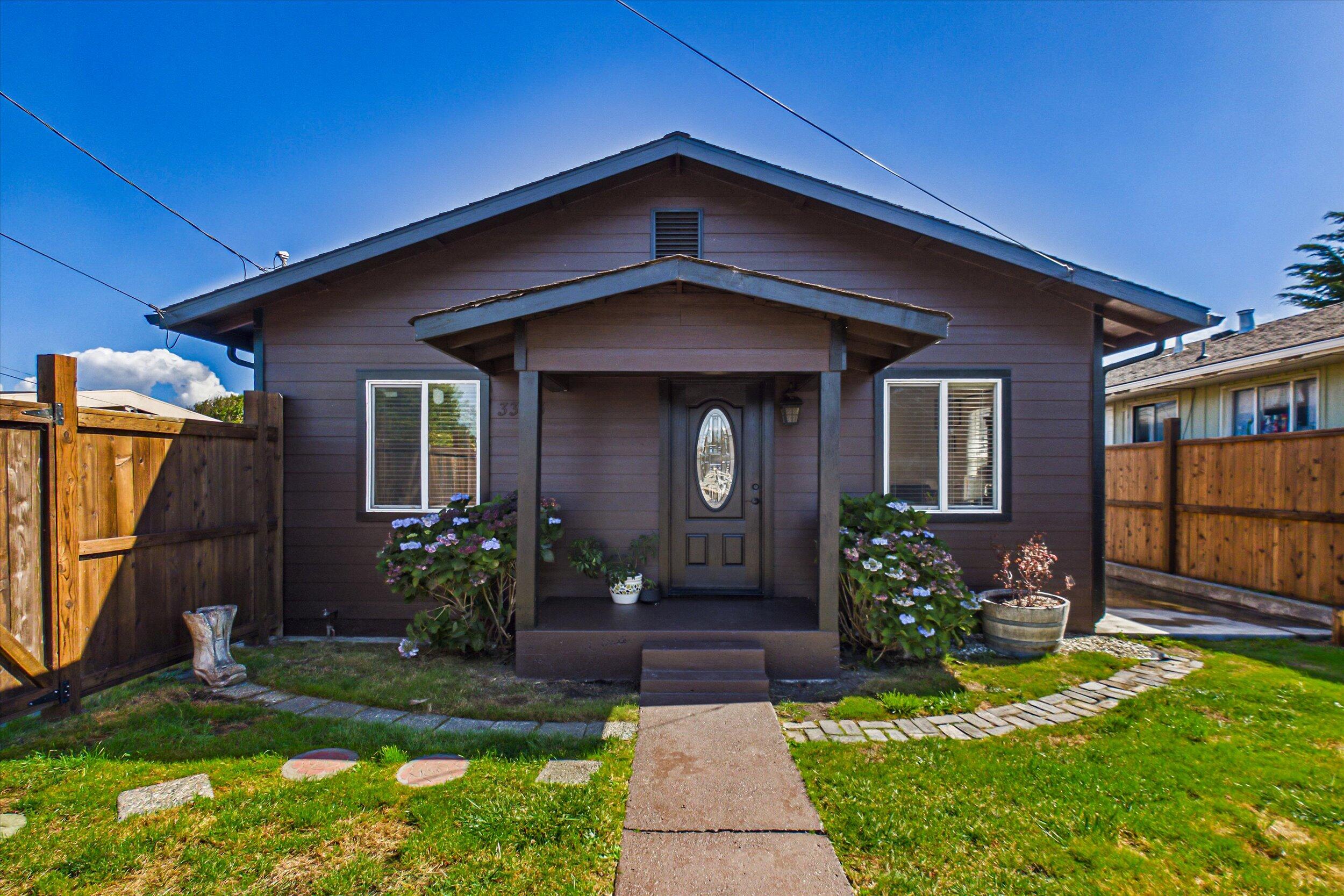 3303 Summer Street