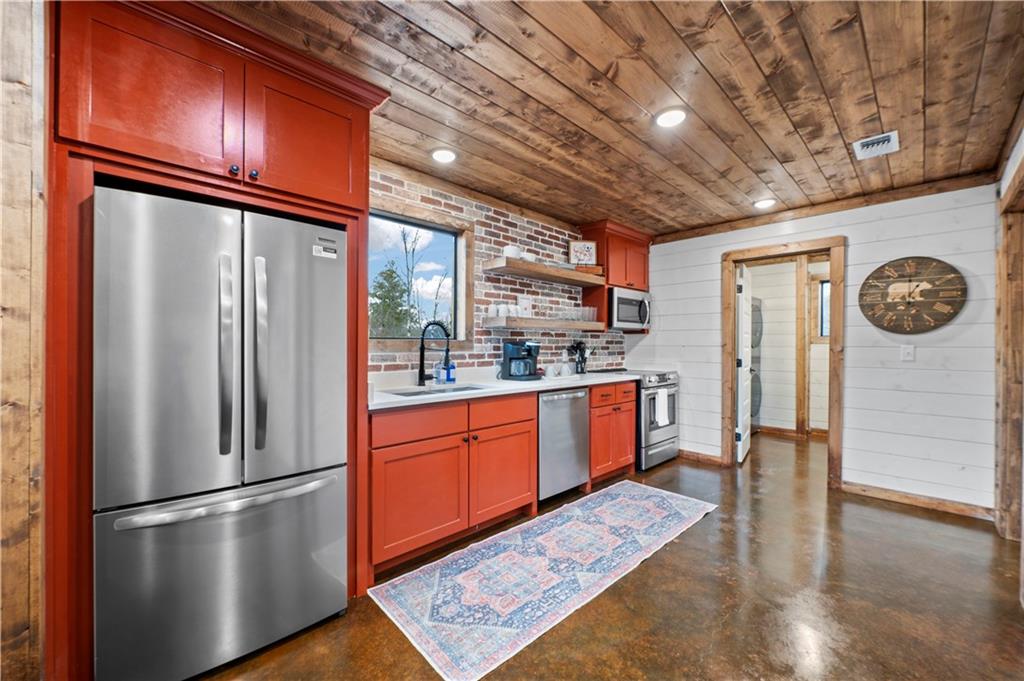 57 Lookout Pines Trail