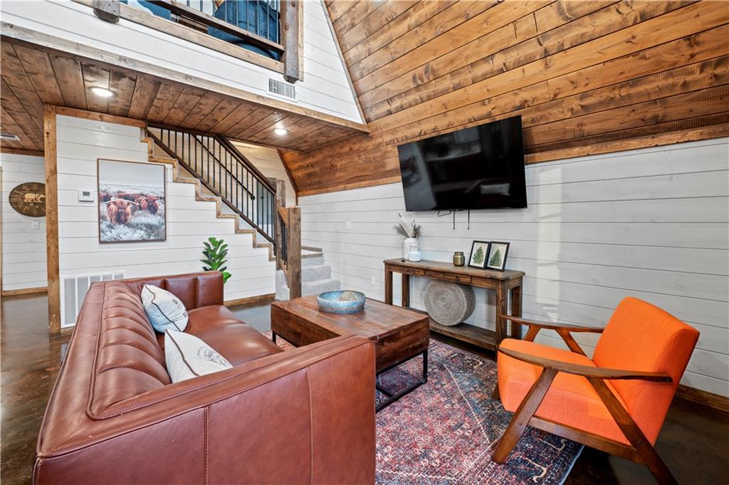 57 Lookout Pines Trail