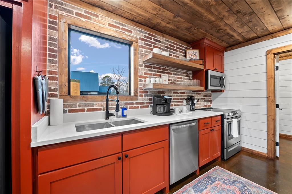 57 Lookout Pines Trail