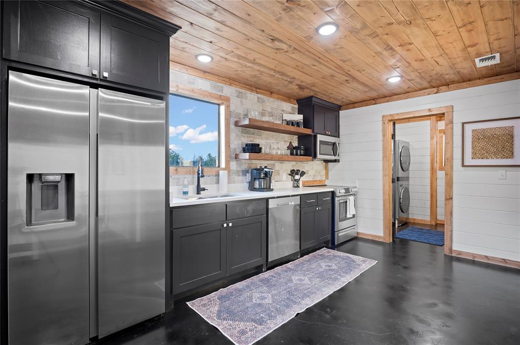 2537 Camp Ranch Road