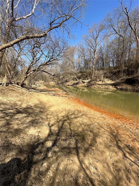 6937 Holly Creek Road