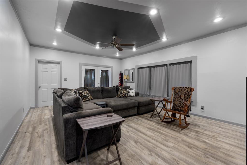 503 E Washington Street