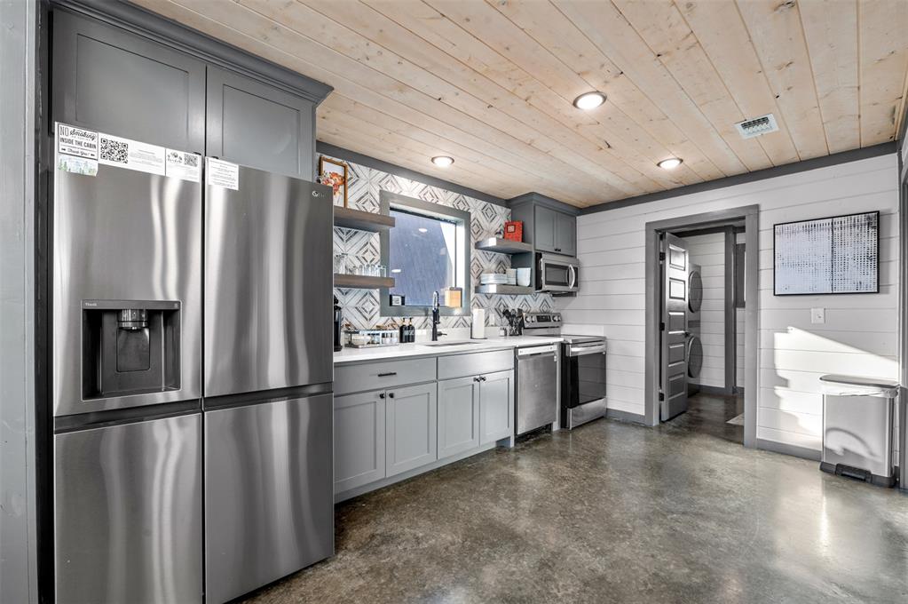 19 Lookout Pines Trail