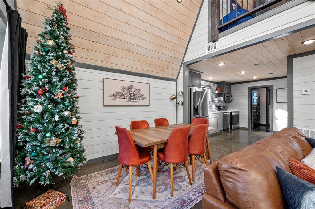 19 Lookout Pines Trail