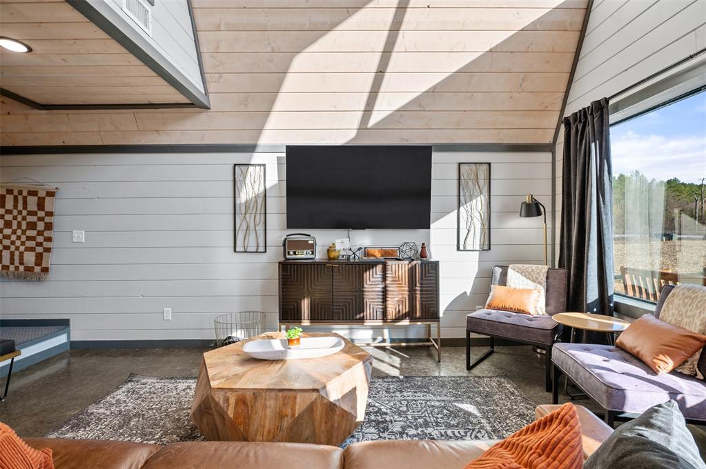 19 Lookout Pines Trail