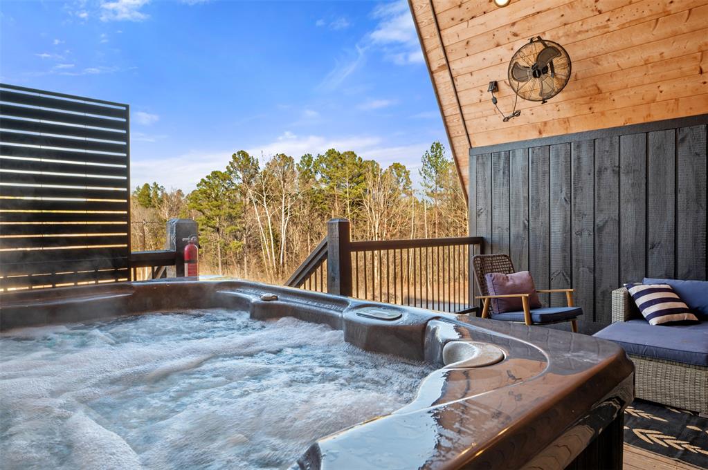 19 Lookout Pines Trail