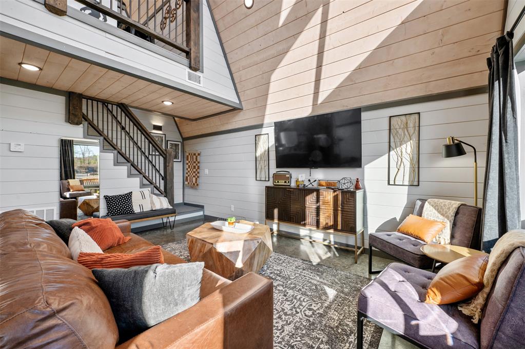 19 Lookout Pines Trail