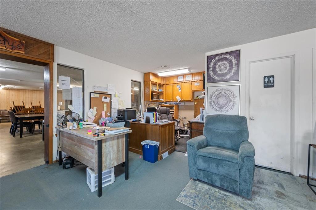 3400 NE Lincoln Road