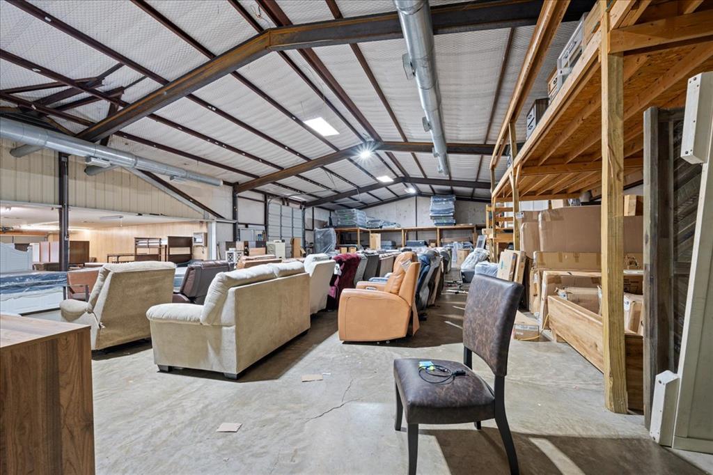 3400 NE Lincoln Road