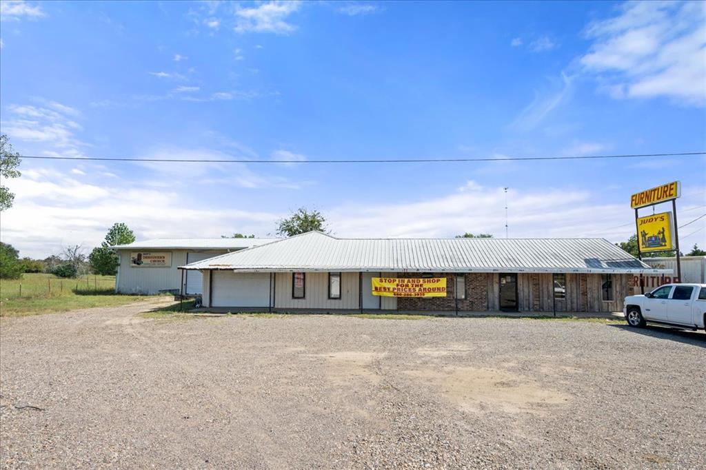 3400 NE Lincoln Road