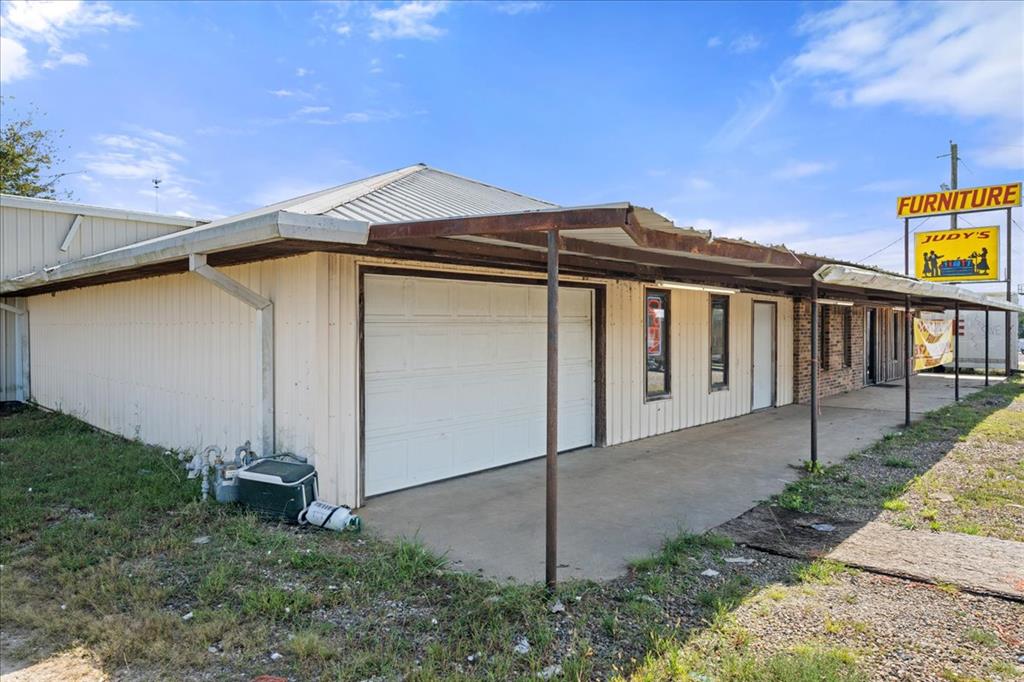 3400 NE Lincoln Road