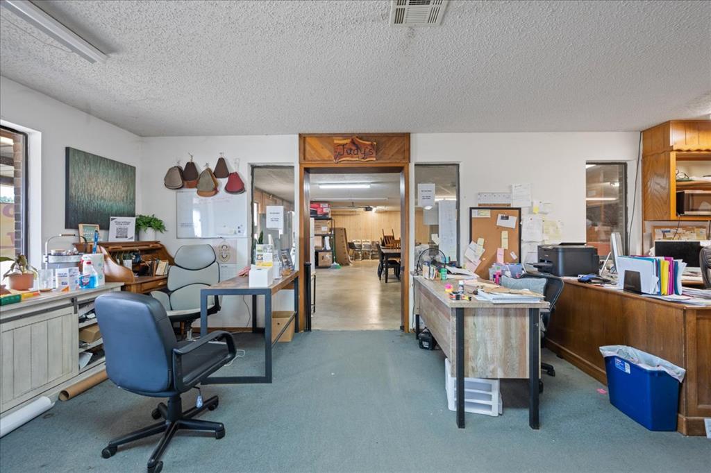 3400 NE Lincoln Road