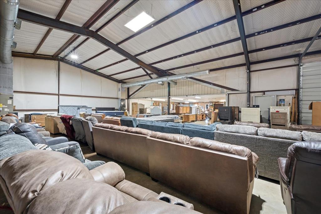 3400 NE Lincoln Road