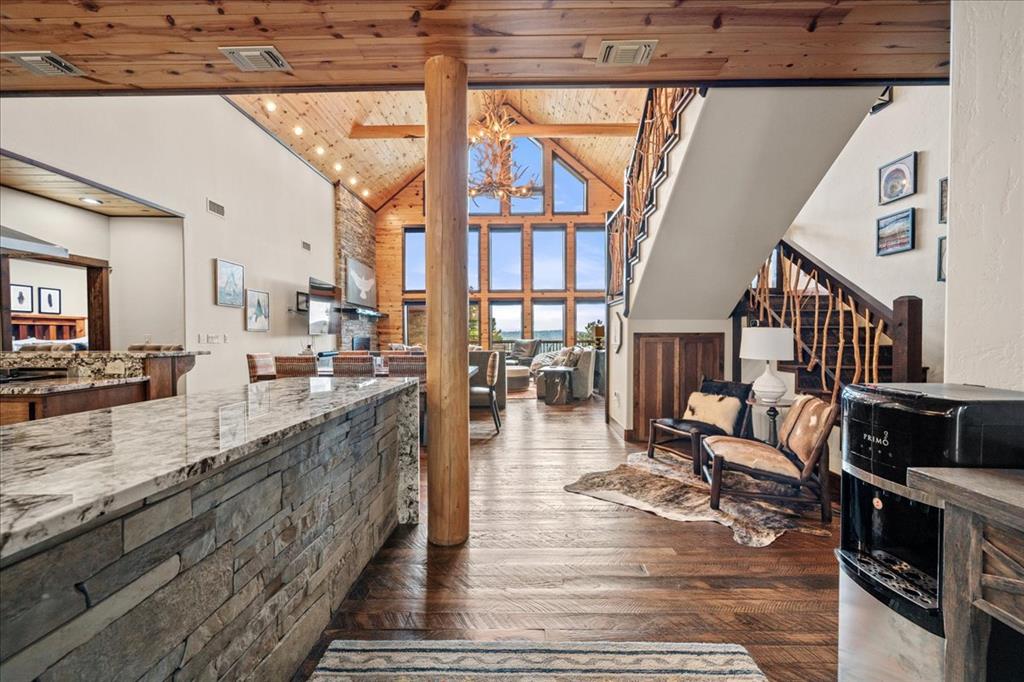 1110 Lake Ridge Lane