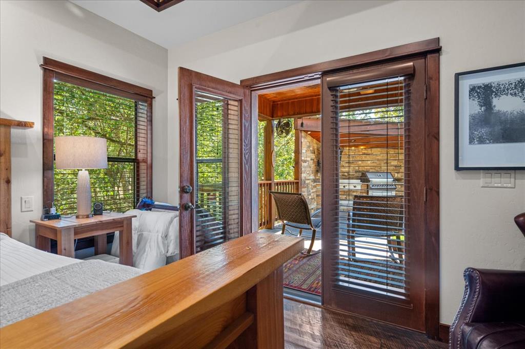 1110 Lake Ridge Lane